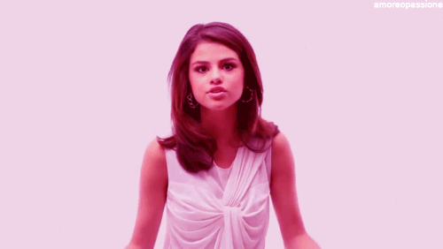 Selena gomez krabbels